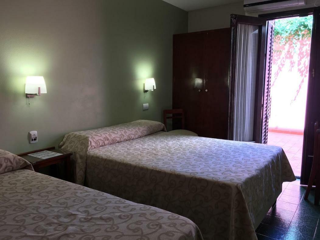 Residencial Italia Bed & Breakfast Córdoba Exterior photo